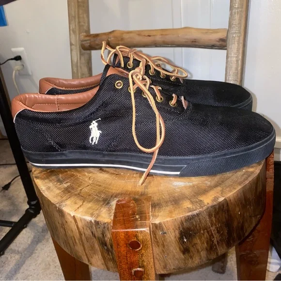 Polo Ralph Lauren Vaughn sneakers in black with brown leather accents. Sz 40 - Picture 2 of 5
